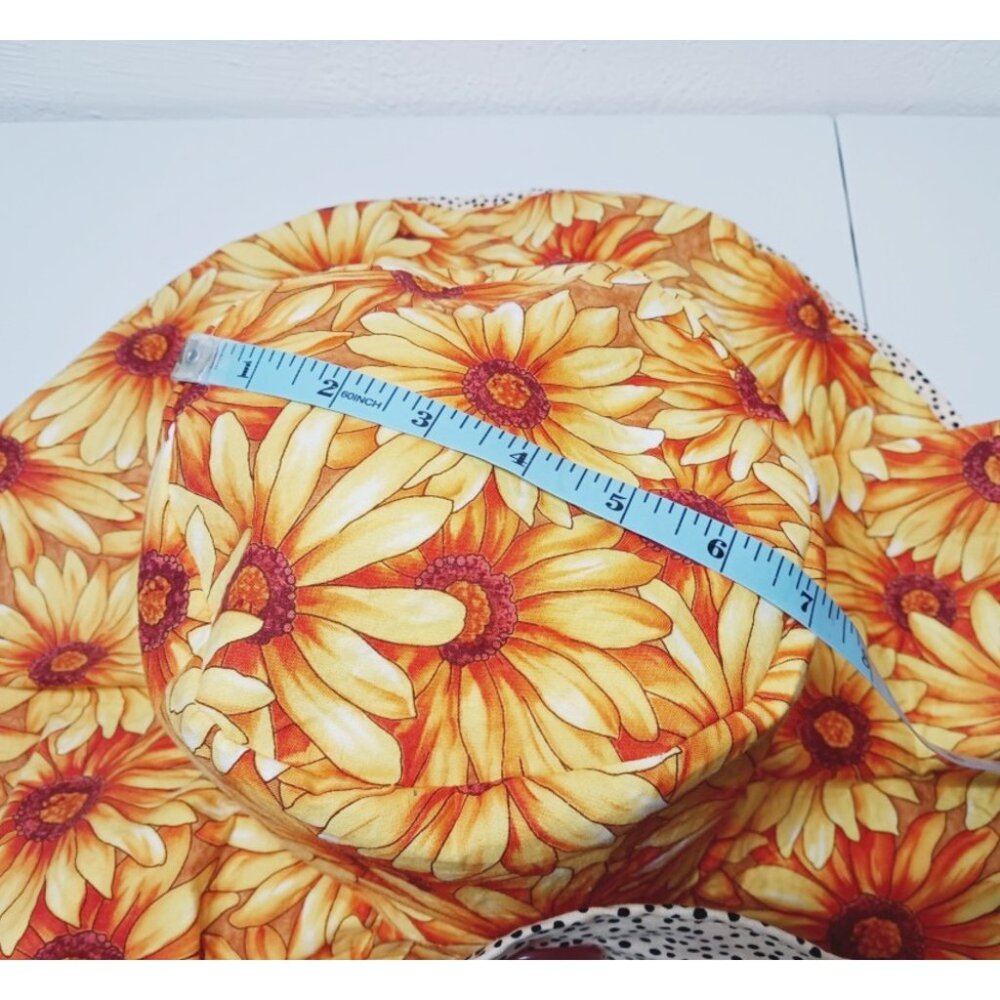 Super cute handmade bright flower summer/resort hat - Picture 9 of 9